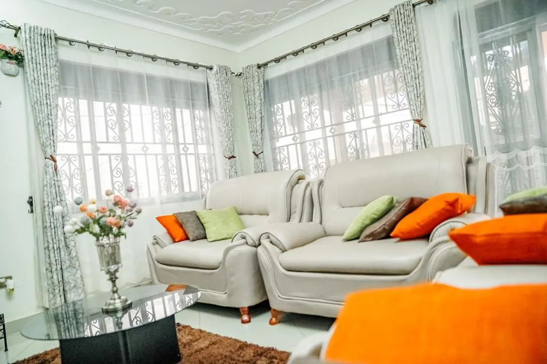 Divine & Destiny Homes 캄팔라 우간다